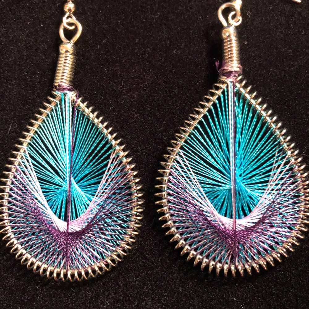 Earrings - Picture 5 of 6